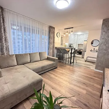 Cozy Deluxe - Coresi Mall #brasov * 布拉索夫