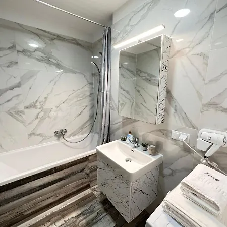 Apartment Deluxe Apartments - Coresi Mall #Brasov *