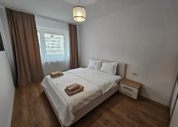 Deluxe - Coresi Mall #brasov Brasov